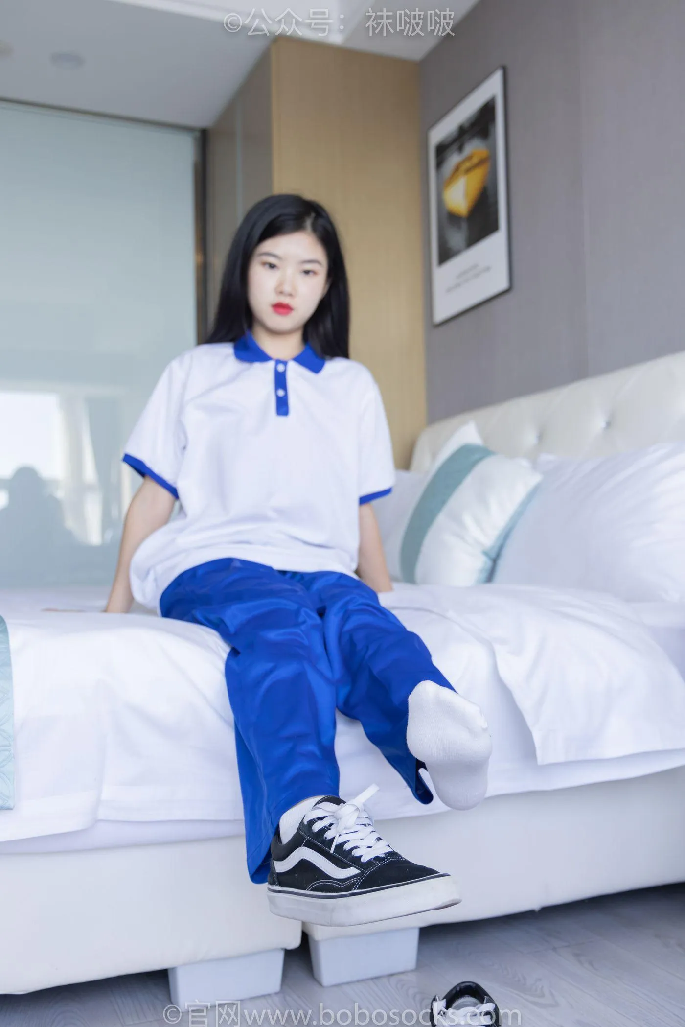 [BoBoSocks袜啵啵]NO.039 小奶熊-校服、vans帆布鞋、短白棉袜、裸足 [154P]插图6